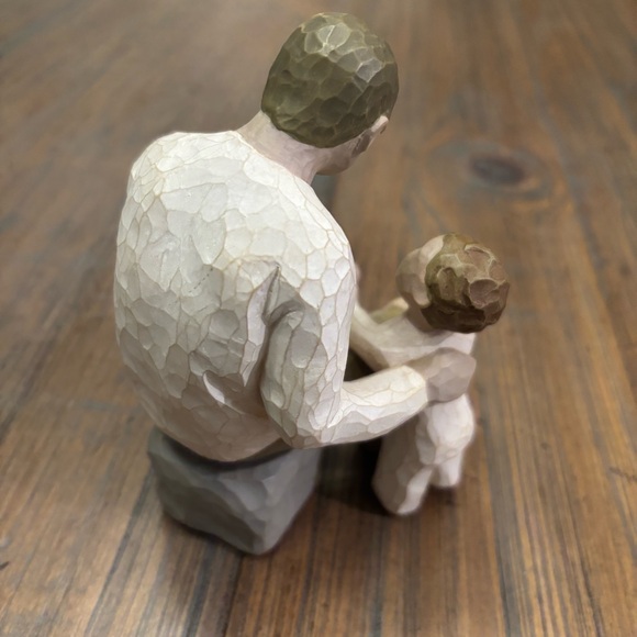 Willow Tree Grandfather and Grandmother figurine set - Picture 11 of 16